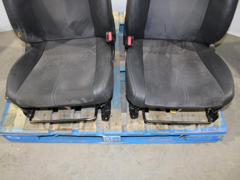 JDM 2008-2014 Subaru WRX STI Seat Set Front Rear Seats : Image 6
