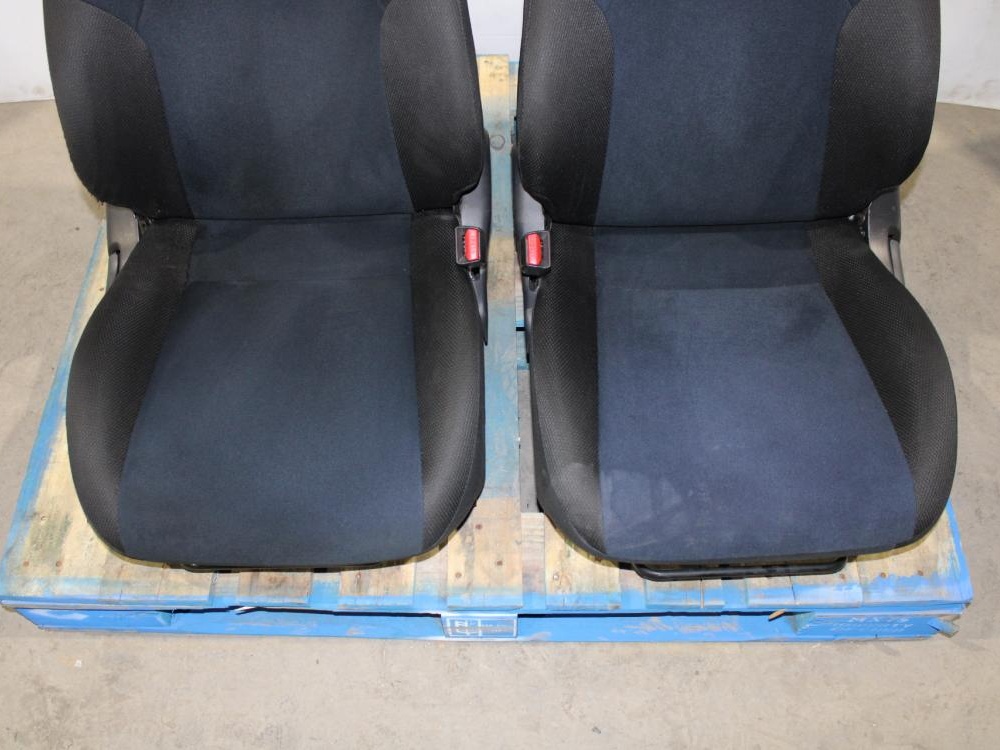 Paire de Sièges Avant OEM JDM pour Toyota Celica GTS ZZT230 1999-2005: Image 5