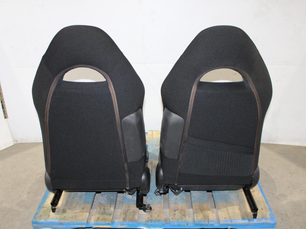 Paire de Sièges Avant OEM JDM pour Toyota Celica GTS ZZT230 1999-2005: Image 4