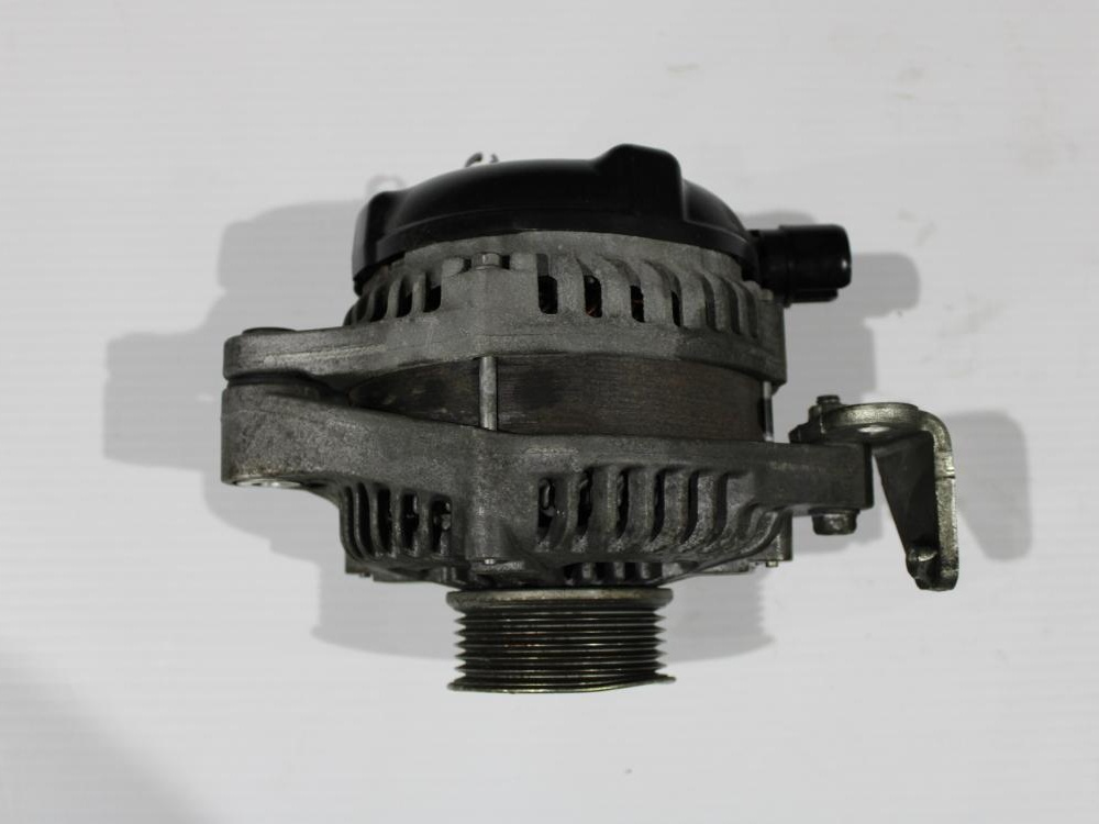 12V Alternator for Honda Accord V6- 104210-5910 : Image 1