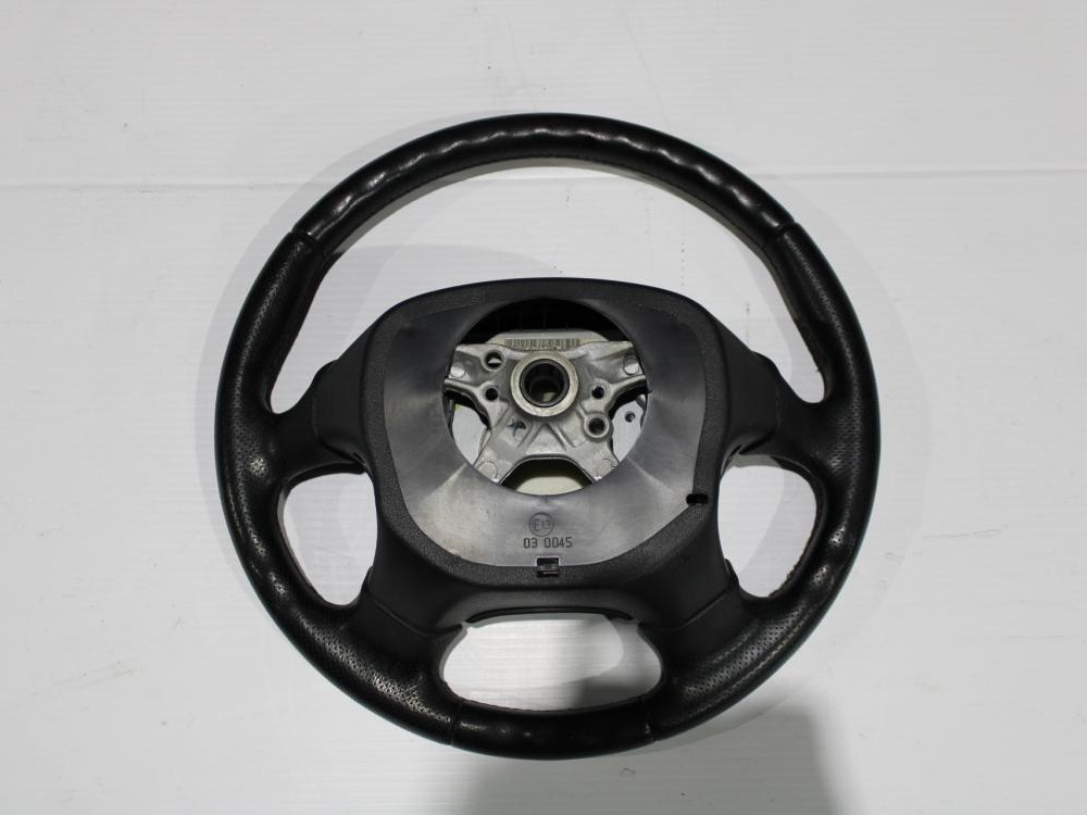 Volant en Cuir MOMO JDM pour Subaru WRX STI v7 2002-2003, GDA GGA Bugeye: Image 1