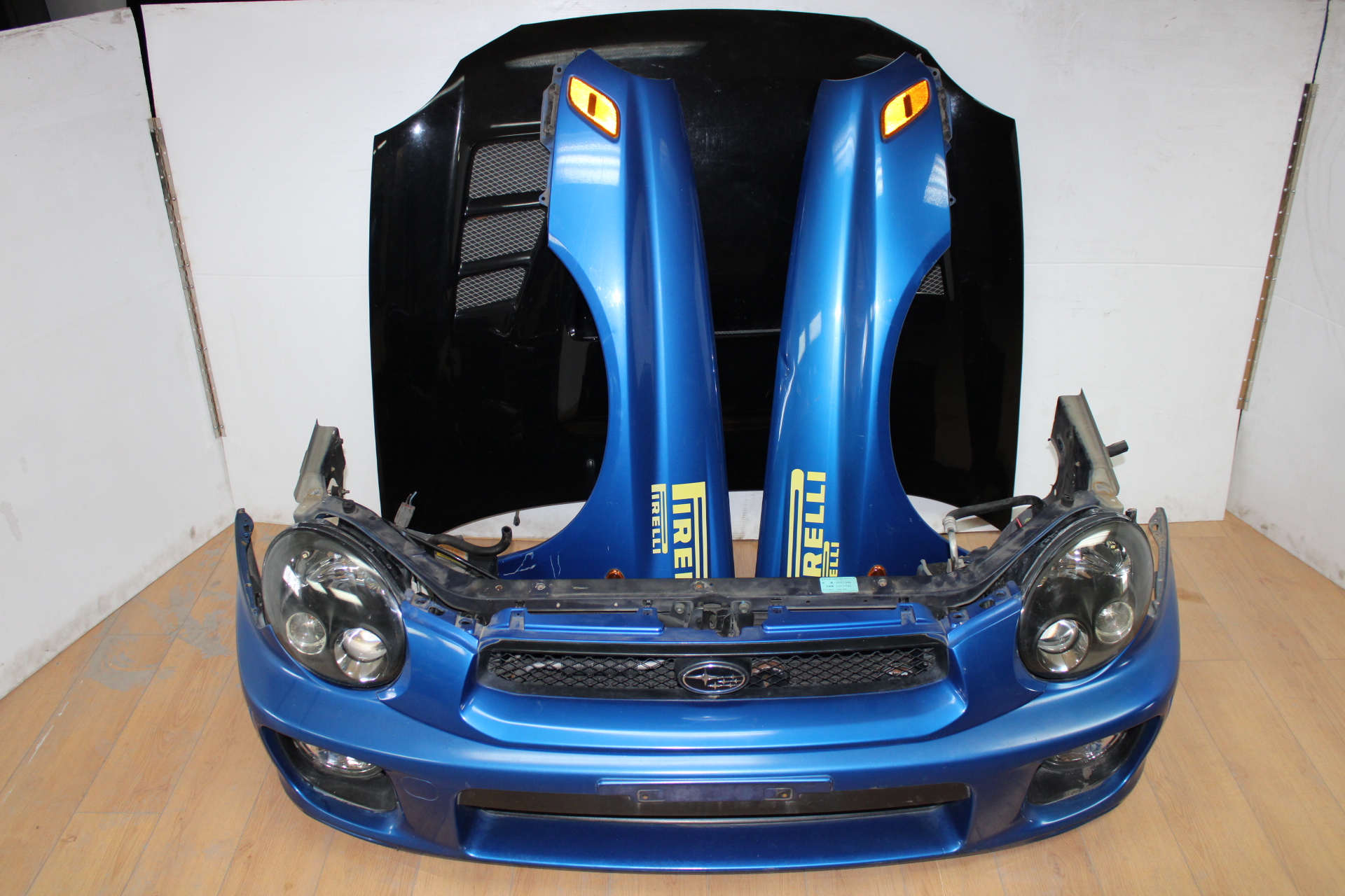 JDM 02-03 Subaru Impreza WRX STI Bugeye Version 7 Nose Cut Varis Racing concept Hood 