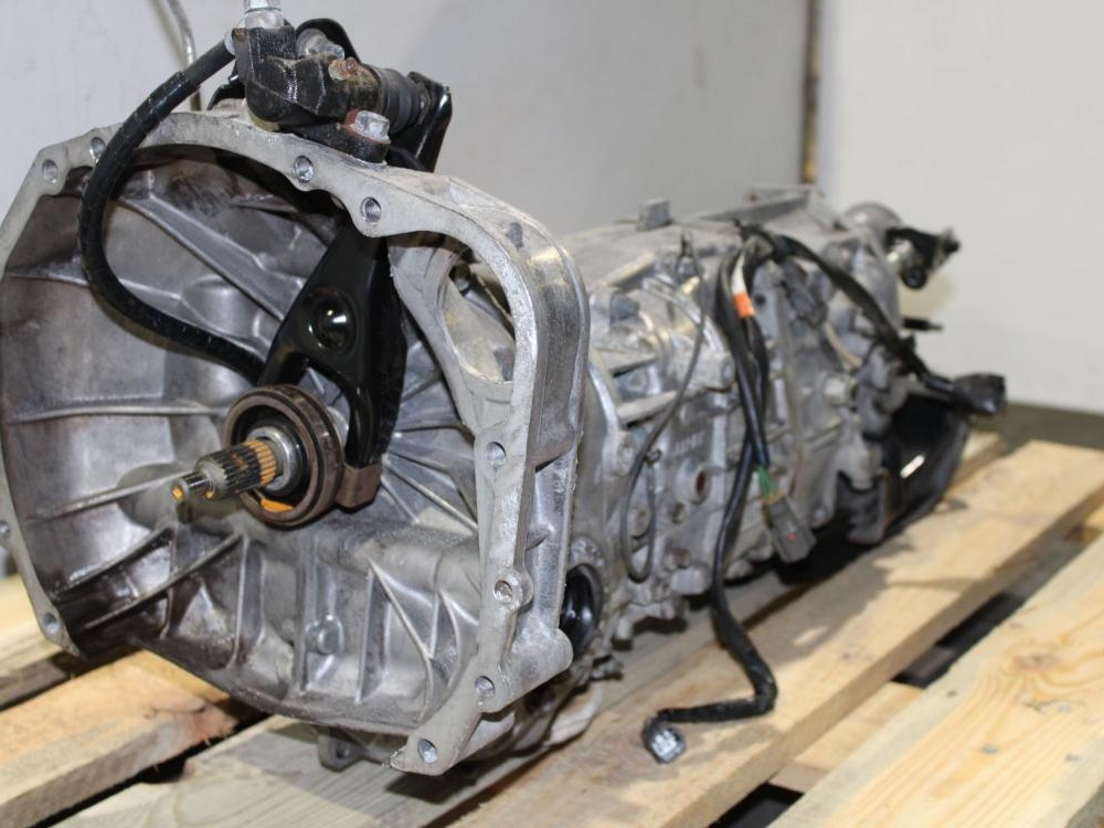 2008-2014 Subaru Impreza WRX 5MT AWD TY758VB1AA Push Type Transmission with 4.11 Final Drive Installation Disponible: Image 1