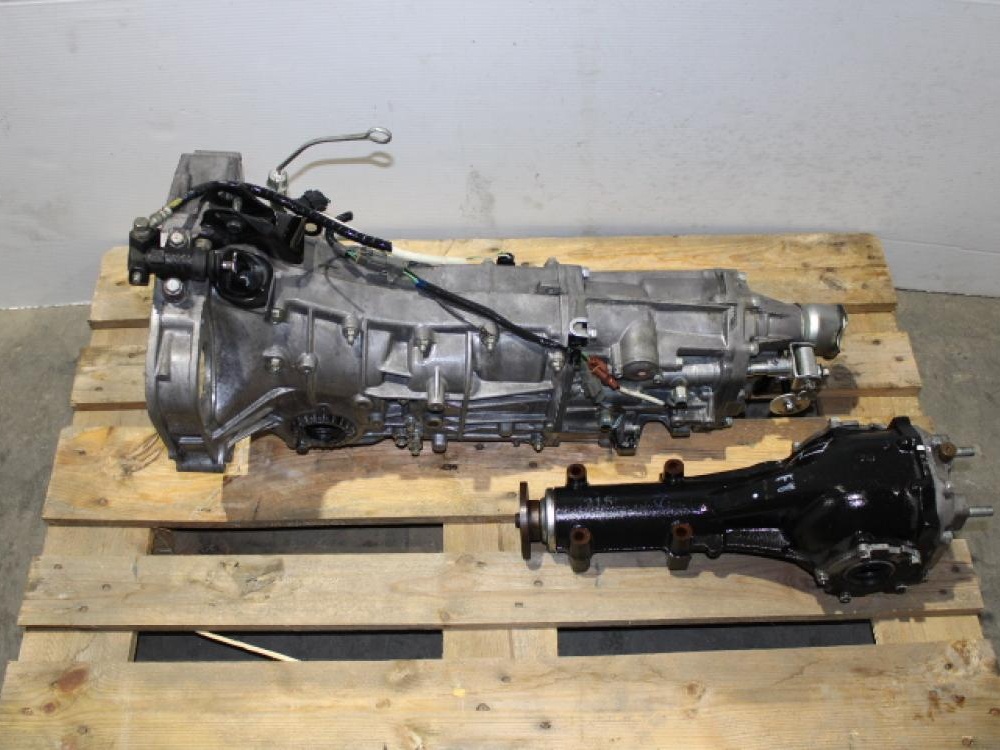 JDM TY754VB7AA Subaru 5 Speed WRX 2006-2007 Transmission Swap & Rear 4.444 Differential A Vendre Installation Disponible : Image 1