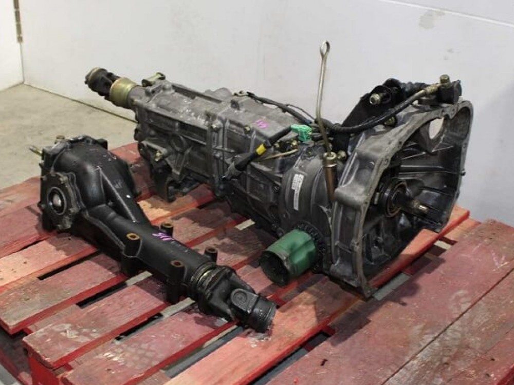JDM 2008 2014 Subaru Impreza WRX 5 Spd AWD Transmission TY757VBCAB 4.11 RATIO A Vendre Installation Disponible