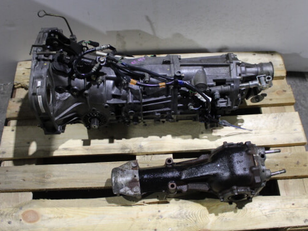 2002-2004 Subaru Impreza WRX 5MT TY754VBBAA Pull Type Transmission with 4.44 Final Drive A Vendre 